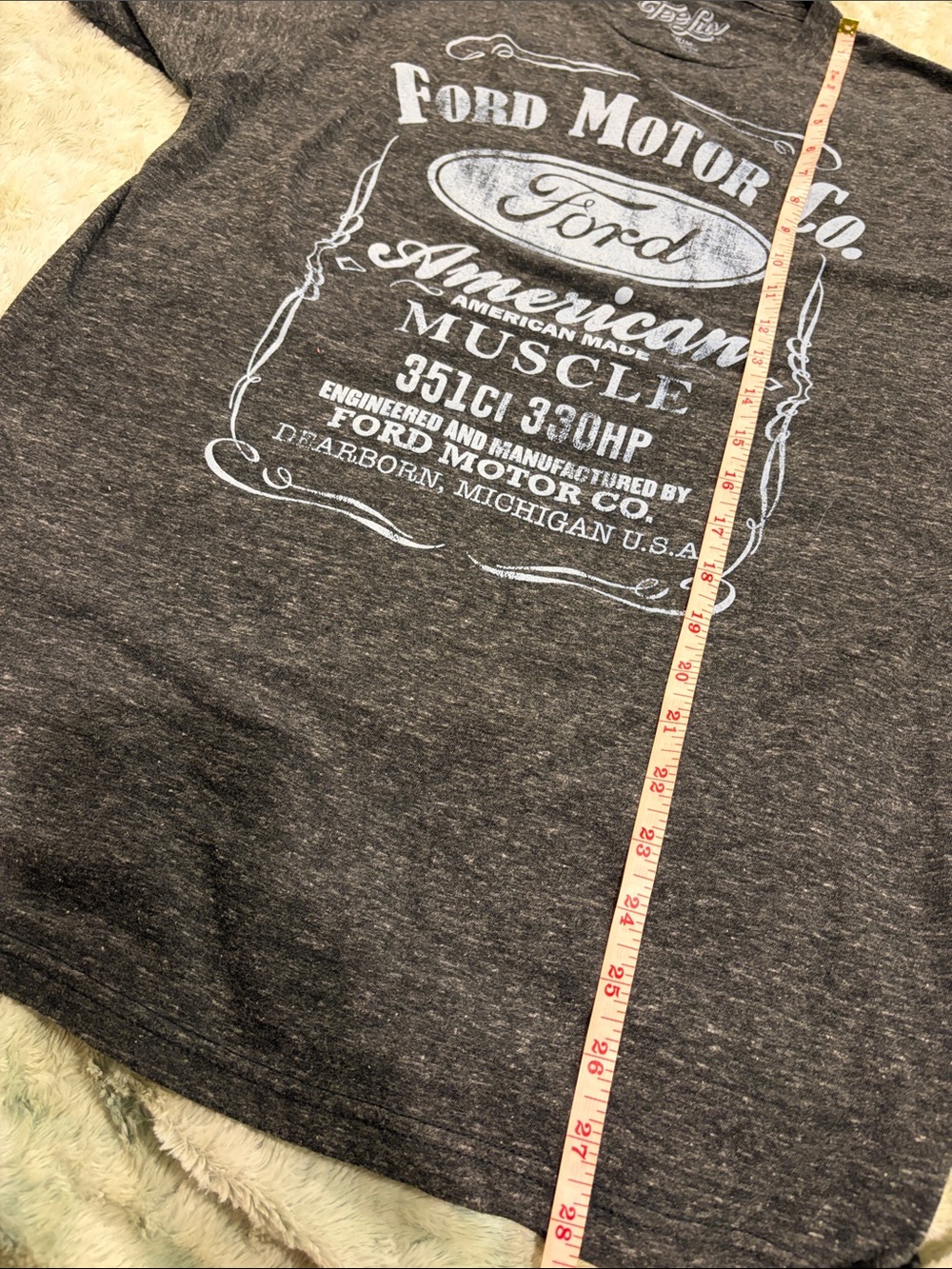FORD Motor Co. sz MEDIUM graphic tee by Tee Luv cars trucks shirts vehicles - Picture 6 of 6